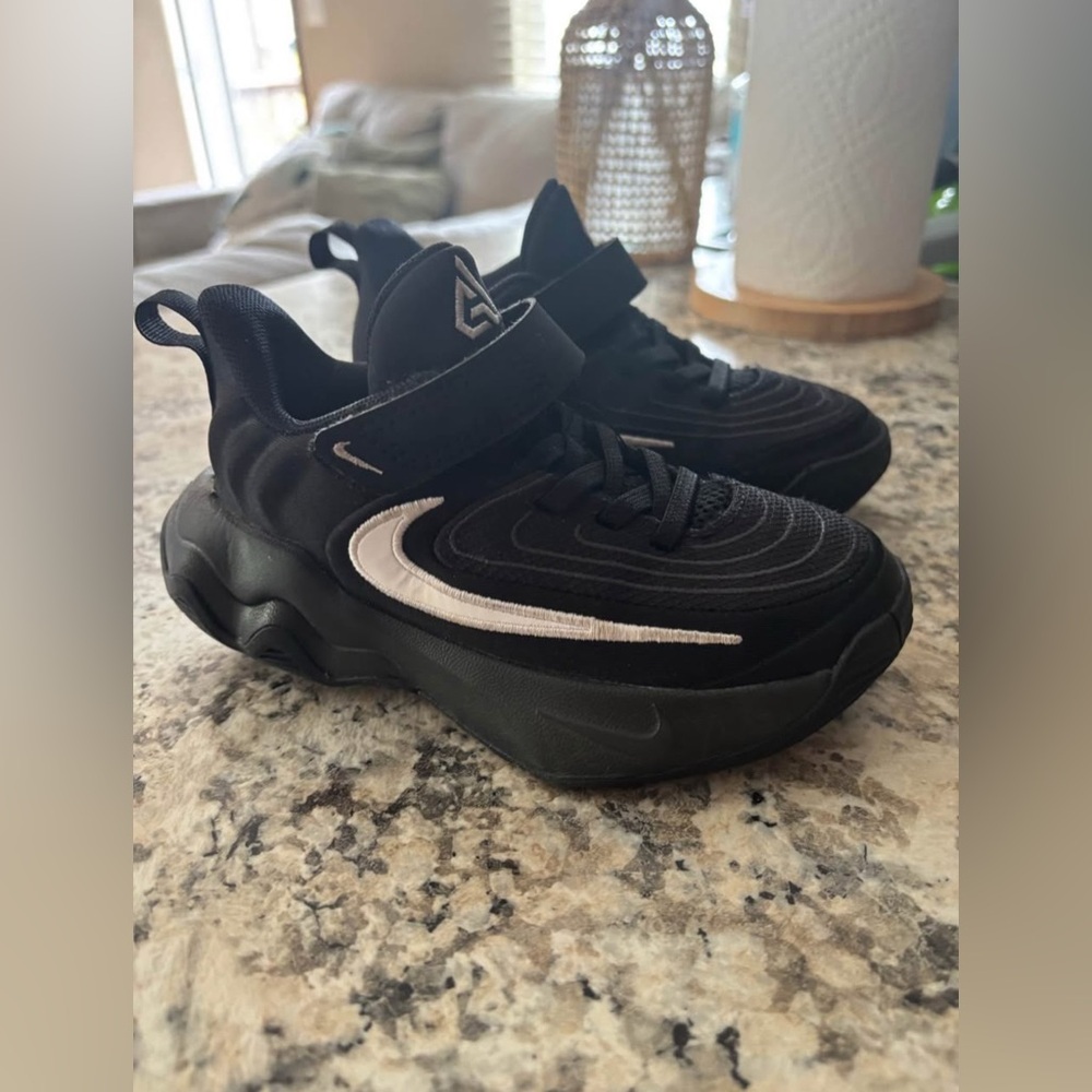 Nike Kids Black and White Sneakers